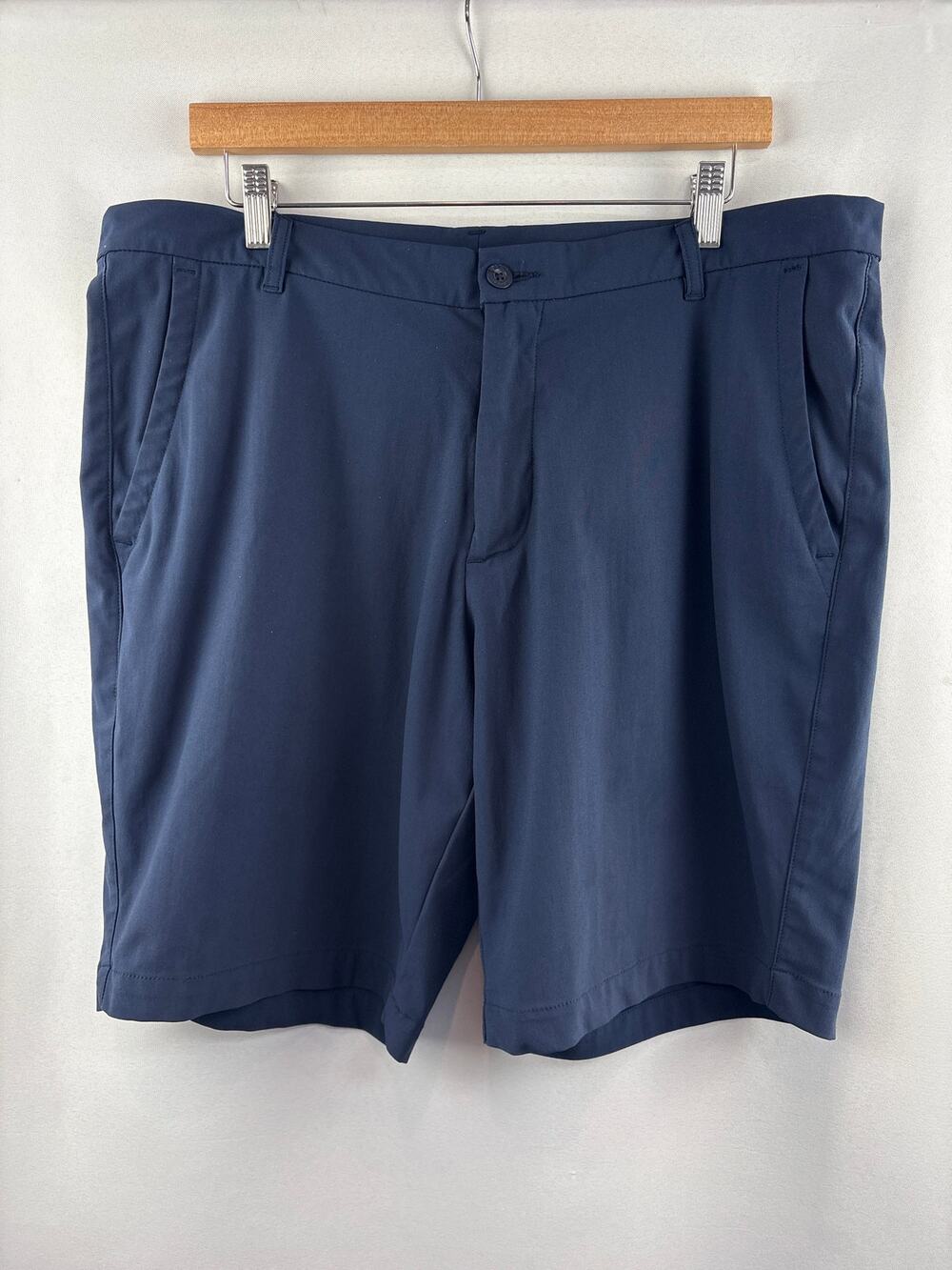 Men’s Straight Down Size 36 Navy Blue Golf Shorts